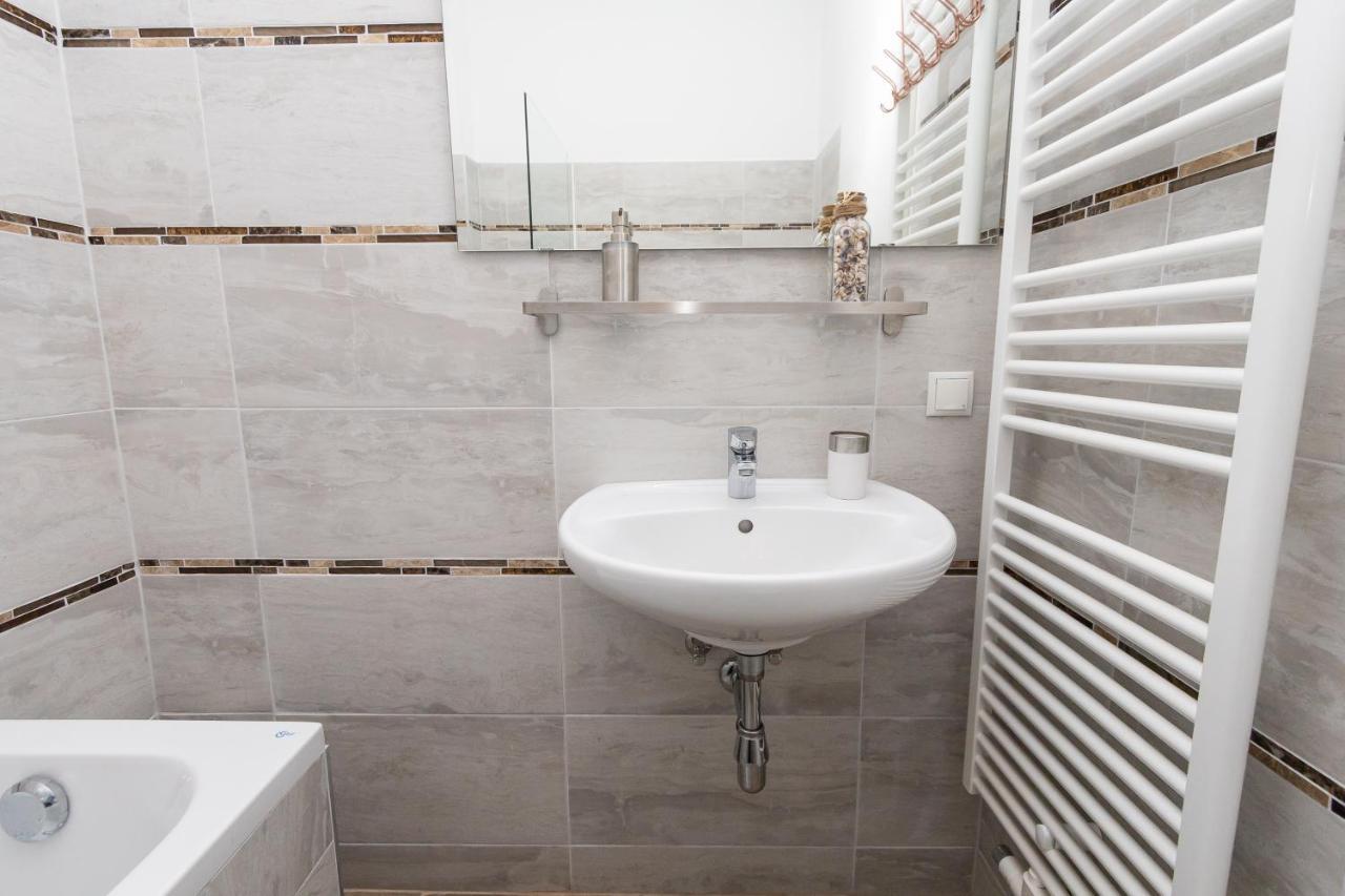 Comfortable Romantic 1 Bedroom Apartment Near Augarten Wiedeń Zewnętrze zdjęcie
